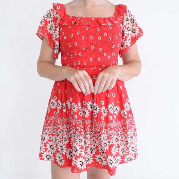 Loveriche Red Floral Smocked  Bodice Fit Flare Summer Sun Mini Dress M - Picture 2 of 13